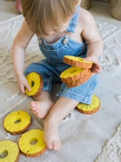 Ananas L'Ananas - OLI & CAROL Jaune - Oli Et Carol -Promos Jouets Boutique ananas lananas oli carol 3