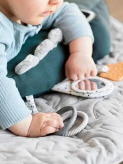 Peluche D'Activités Croco - DONE BY DEER Vert - Done By Deer 9 Peluche D'Activités Croco - DONE BY DEER Vert - Done By Deer -Promos Jouets Boutique peluche dactivites croco done by deer 2